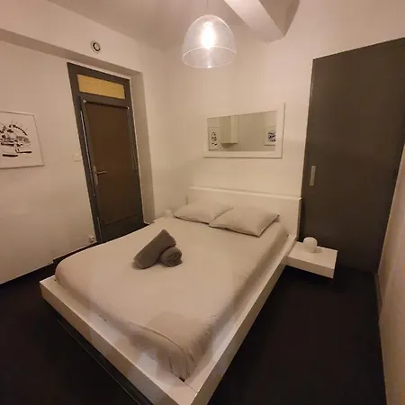 Situe Au Coeur Du Centre D'hossegor, Parking Prive, Wifi,classe 3 Etoiles Apartment *
